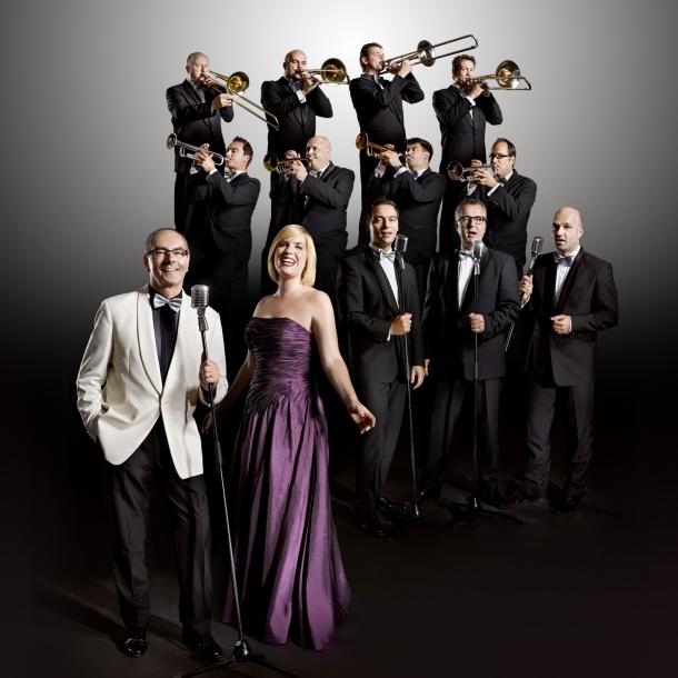 The Original Glenn Miller Orchestra & the Moonlight Serenaders